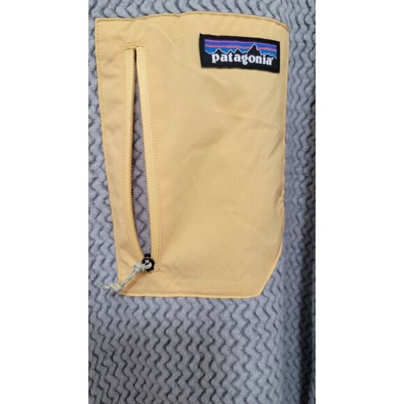 Patagonia Mens Gray & Yellow Synchilla Fleece Pullover - Picture 8 of 12